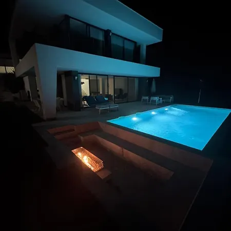 Casa Tintos Villa